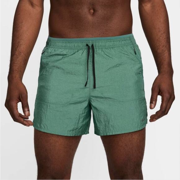 Nike Men's Bicoastal Black Dri-FIT Stride Running Division Shorts Size S - Picture 1 of 8